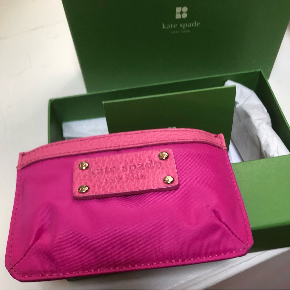 💝 Kate Spade pink coin purse. New in box.